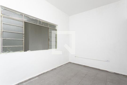 Sala  de casa para alugar com 2 quartos, 120m² em Jardim Moreno, São Paulo