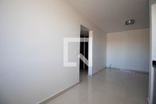 Sala de apartamento para alugar com 2 quartos, 63m² em Guará, Brasília