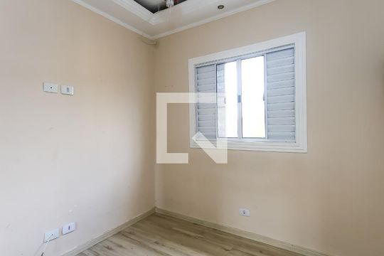 Casa para alugar com 3 quartos, 108m² em Vila Pirajussara, São Paulo