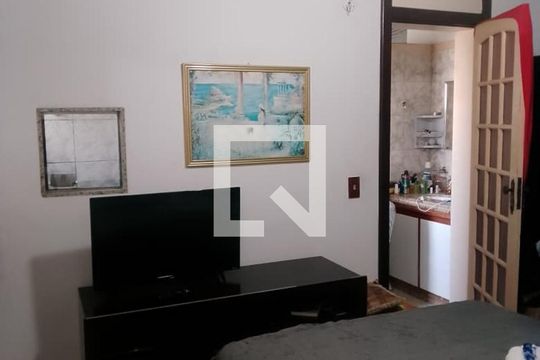 Quarto de apartamento para alugar com 1 quarto, 38m² em Taquara, Rio de Janeiro