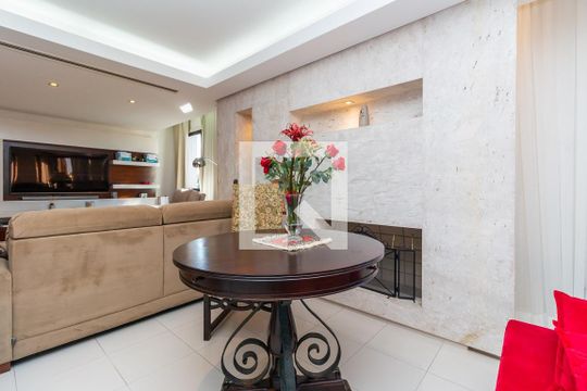 Sala de apartamento à venda com 3 quartos, 201m² em Bela Vista, Porto Alegre