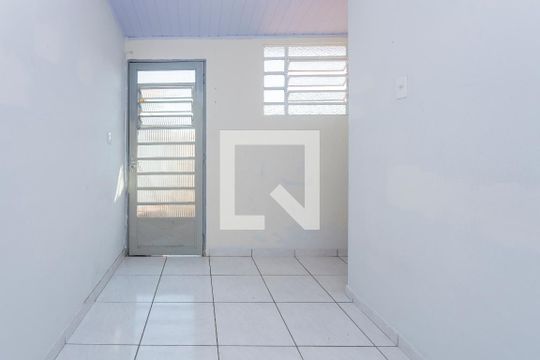 Sala de casa para alugar com 1 quarto, 31m² em Campininha, São Paulo