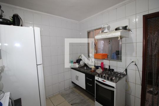 Cozinha de apartamento à venda com 2 quartos, 65m² em Vila Taquari, São Paulo