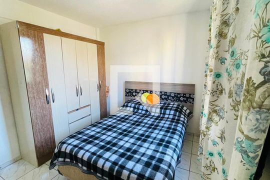 Quarto 1 de apartamento para alugar com 2 quartos, 46m² em Parque Industrial Ramos de Freitas, Embu das Artes