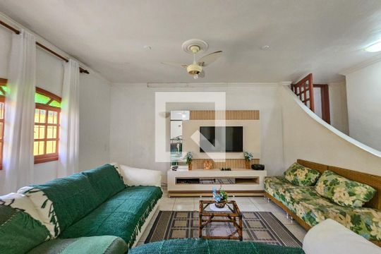 Casa para alugar com 5 quartos, 350m² em Jardim Virginia, Guarujá