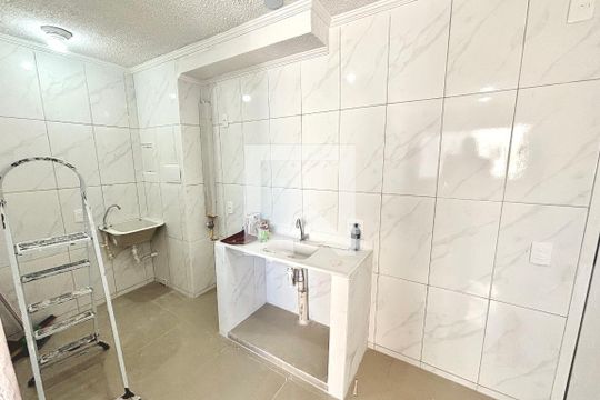 Cozinha de apartamento para alugar com 2 quartos, 34m² em Vila Silvia, São Paulo