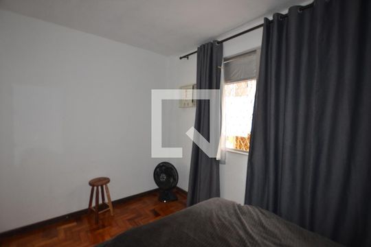 Quarto 1 de apartamento para alugar com 2 quartos, 56m² em Praça Seca, Rio de Janeiro