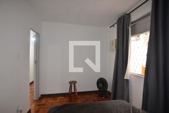 Quarto 1 de apartamento para alugar com 2 quartos, 56m² em Praça Seca, Rio de Janeiro