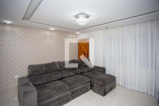 Sala de TV de casa à venda com 3 quartos, 380m² em Casa Grande, Diadema