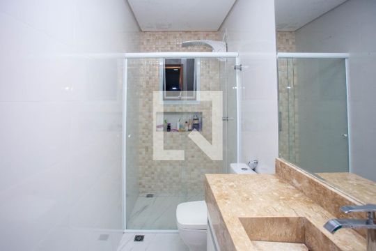 Banheiro da Suíte de casa à venda com 3 quartos, 380m² em Casa Grande, Diadema