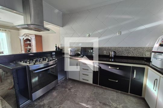Cozinha de casa para alugar com 3 quartos, 250m² em Parque Via Norte, Campinas
