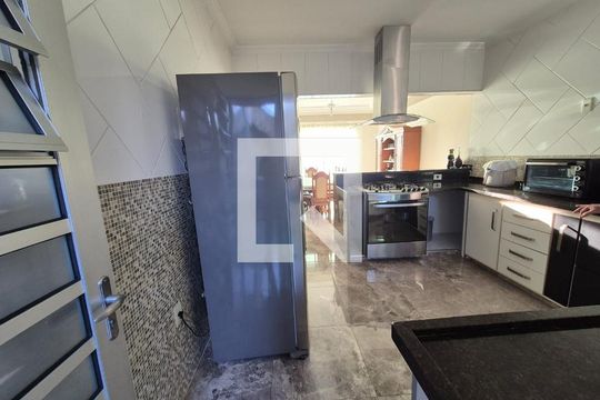 Cozinha de casa para alugar com 3 quartos, 250m² em Parque Via Norte, Campinas