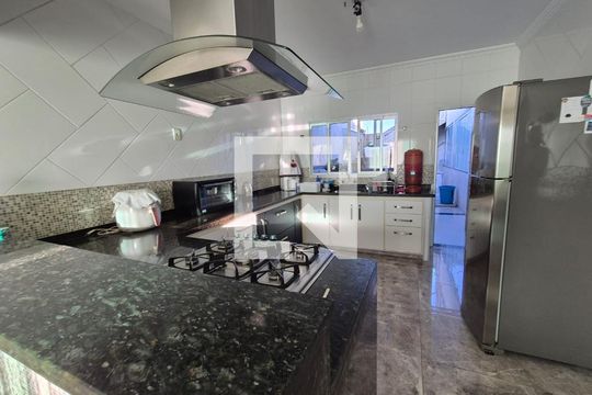 Cozinha de casa para alugar com 3 quartos, 250m² em Parque Via Norte, Campinas