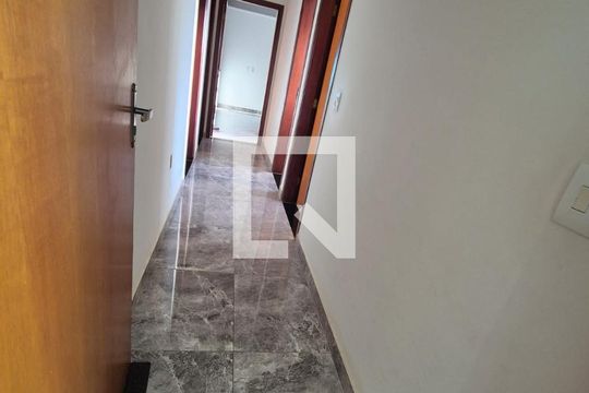 Corredor de casa para alugar com 3 quartos, 250m² em Parque Via Norte, Campinas