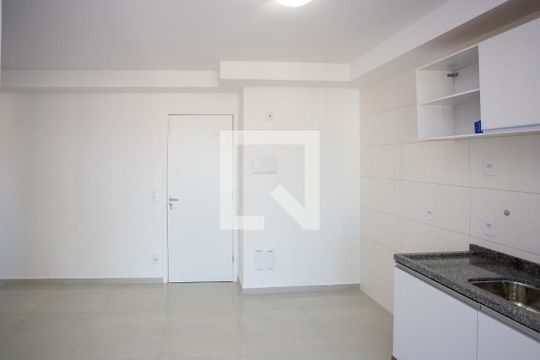 Sala/Cozinha de apartamento para alugar com 2 quartos, 45m² em Centro, Diadema