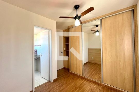 Suíte de apartamento para alugar com 3 quartos, 70m² em Parque Brasília, Campinas