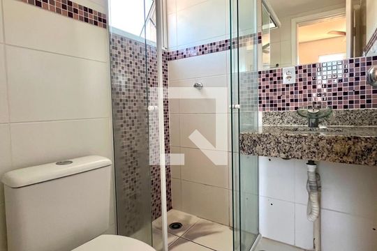 Banheiro da Suíte 1 de apartamento para alugar com 3 quartos, 70m² em Parque Brasília, Campinas