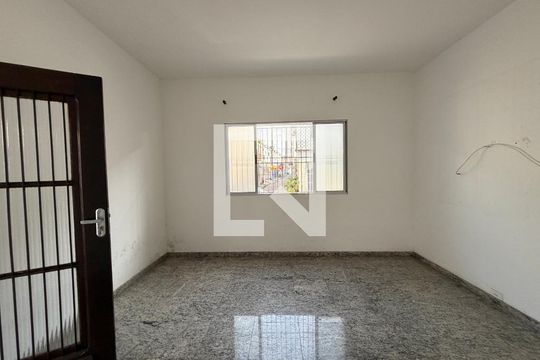 Quarto 1 de casa para alugar com 2 quartos, 168m² em Quarta Parada, São Paulo
