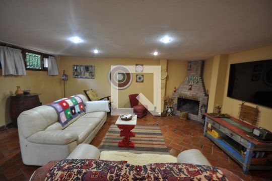 Sala de casa para alugar com 2 quartos, 430m² em Vila Amélia, São Paulo
