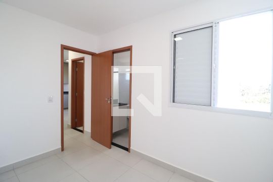 Quarto 1 - Suíte de apartamento para alugar com 2 quartos, 52m² em Novo Mundo, Uberlândia