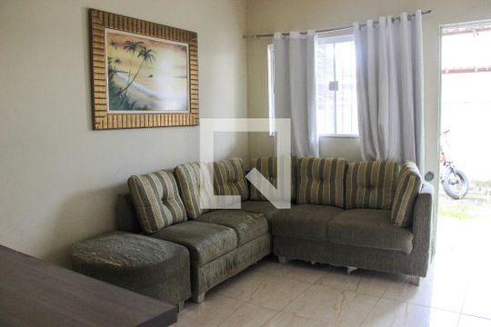 Sala de casa para alugar com 2 quartos, 150m² em Guriri, Cabo Frio