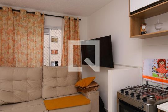 Sala de apartamento para alugar com 2 quartos, 33m² em Itaquera, São Paulo