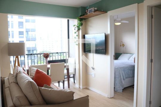 Sala de apartamento para alugar com 2 quartos, 40m² em Água Branca, São Paulo