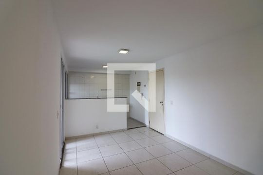 Sala  de apartamento para alugar com 2 quartos, 49m² em Ferrazópolis, São Bernardo do Campo