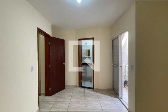 Suíte  de casa de condomínio para alugar com 3 quartos, 102m² em Vila Granada, São Paulo