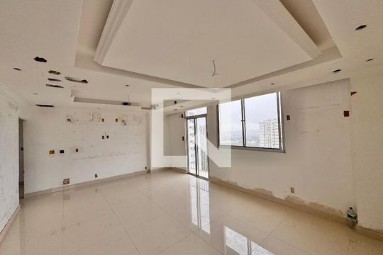 Sala/Quarto de apartamento à venda com 1 quarto, 56m² em Barra da Tijuca, Rio de Janeiro