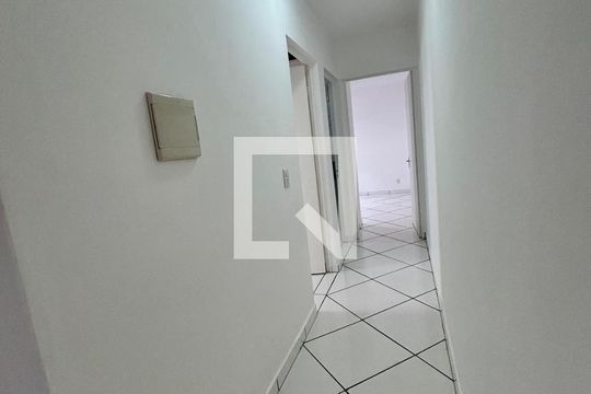 Corredor de casa à venda com 3 quartos, 188m² em Fazenda Grande, Jundiaí