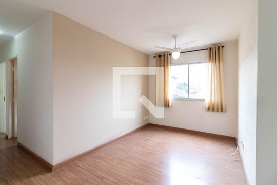 Sala de apartamento à venda com 2 quartos, 50m² em Vila Roque, São Paulo