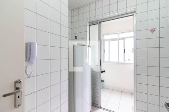 Cozinha de apartamento à venda com 2 quartos, 50m² em Vila Roque, São Paulo