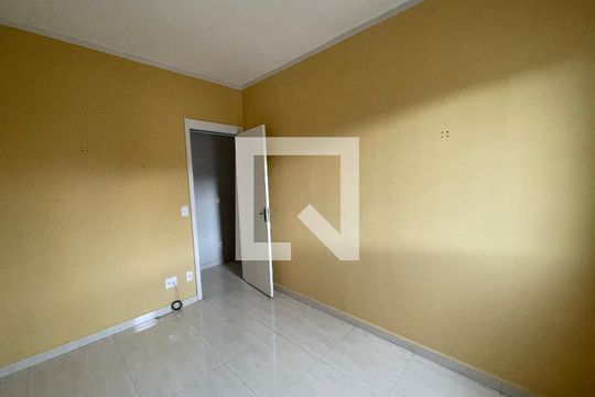 Quarto 1 de apartamento para alugar com 2 quartos, 47m² em Petrópolis, Cotia