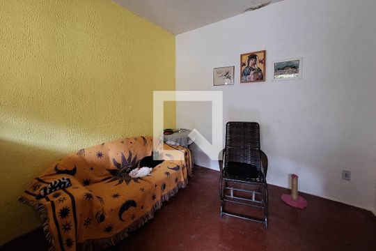 Sala 2 de casa à venda com 9 quartos, 500m² em Sapê, Niterói