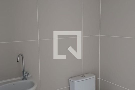 Banheiro de kitnet/studio à venda com 1 quarto, 25m² em Butantã, São Paulo
