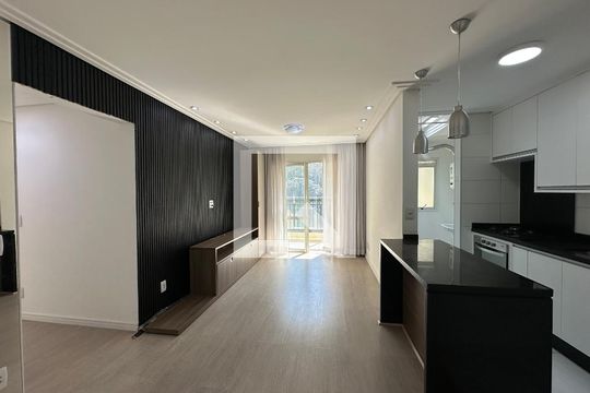 Sala de apartamento para alugar com 2 quartos, 68m² em Jardim Tupanci, Barueri