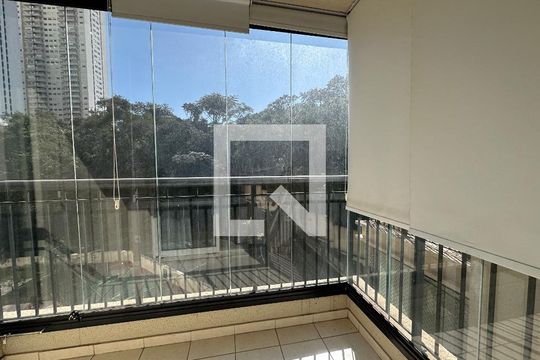 Varanda da Sala de apartamento para alugar com 2 quartos, 68m² em Jardim Tupanci, Barueri