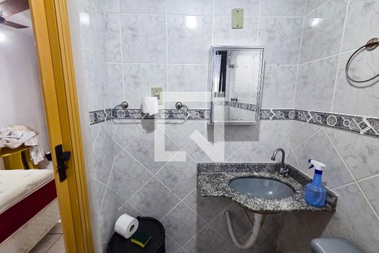 Apartamento para alugar com 1 quarto, 60m² em Cidade Ocian, Praia Grande