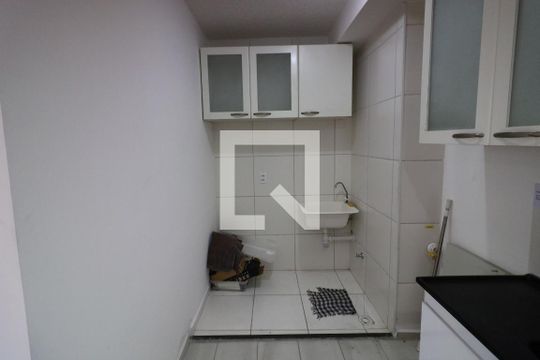 Cozinha e Área de Serviço de apartamento para alugar com 2 quartos, 37m² em Jaguaré, São Paulo