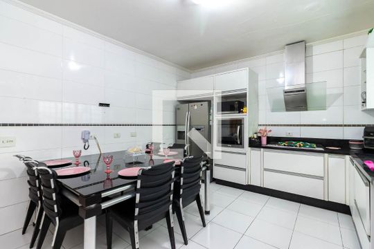 Cozinha de casa à venda com 3 quartos, 220m² em Vila Barbosa, São Paulo