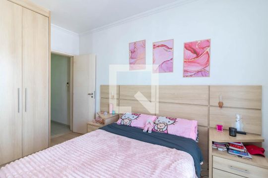 Suíte 1 de casa para alugar com 3 quartos, 220m² em Vila Barbosa, São Paulo