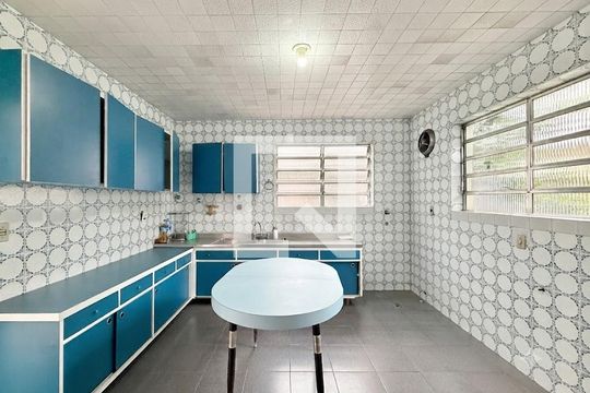 Cozinha  de casa à venda com 4 quartos, 225m² em Parque Colonial, São Paulo