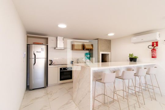 Área comum - Salão de festas de kitnet/studio à venda com 1 quarto, 28m² em Guabirotuba, Curitiba