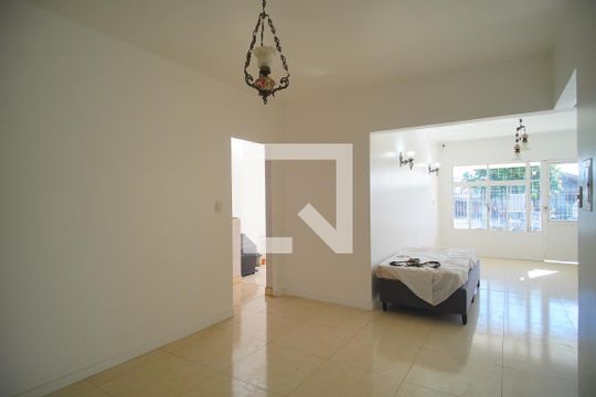 Sala de Jantar de casa para alugar com 2 quartos, 120m² em Santos Dumont, São Leopoldo