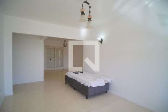 Sala de casa para alugar com 2 quartos, 120m² em Santos Dumont, São Leopoldo