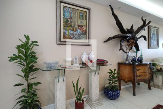 Sala de apartamento à venda com 4 quartos, 114m² em Barra da Tijuca, Rio de Janeiro