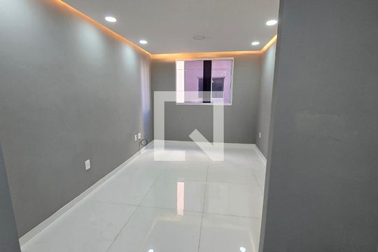 Quarto de apartamento para alugar com 2 quartos, 48m² em Santíssimo, Rio de Janeiro