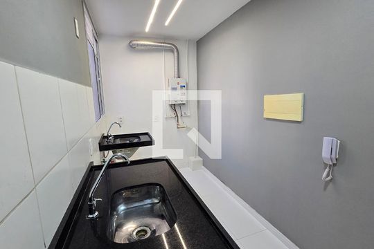 Sala/Cozinha de apartamento para alugar com 2 quartos, 48m² em Santíssimo, Rio de Janeiro