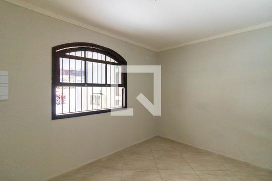 Suíte de casa para alugar com 3 quartos, 90m² em Vila Galvão, Guarulhos